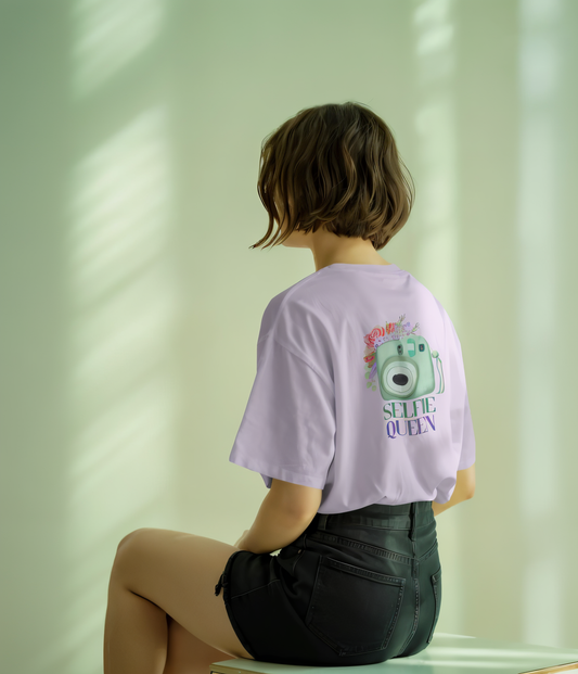 Unisex Oversized T-Shirt (Selfie Queen)